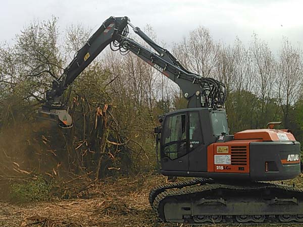 Holzgreifer am Bagger, Lkw mit Muldenaufbau, Traktor mit Muldenkipper, Lkw zur Selbstbeladung Kran-Holzgreifer-Mulde Holzgreifer am Bagger, Lkw mit Muldenaufbau, Traktor mit Muldenkipper, Lkw zur Selbstbeladung Kran-Holzgreifer-Mulde